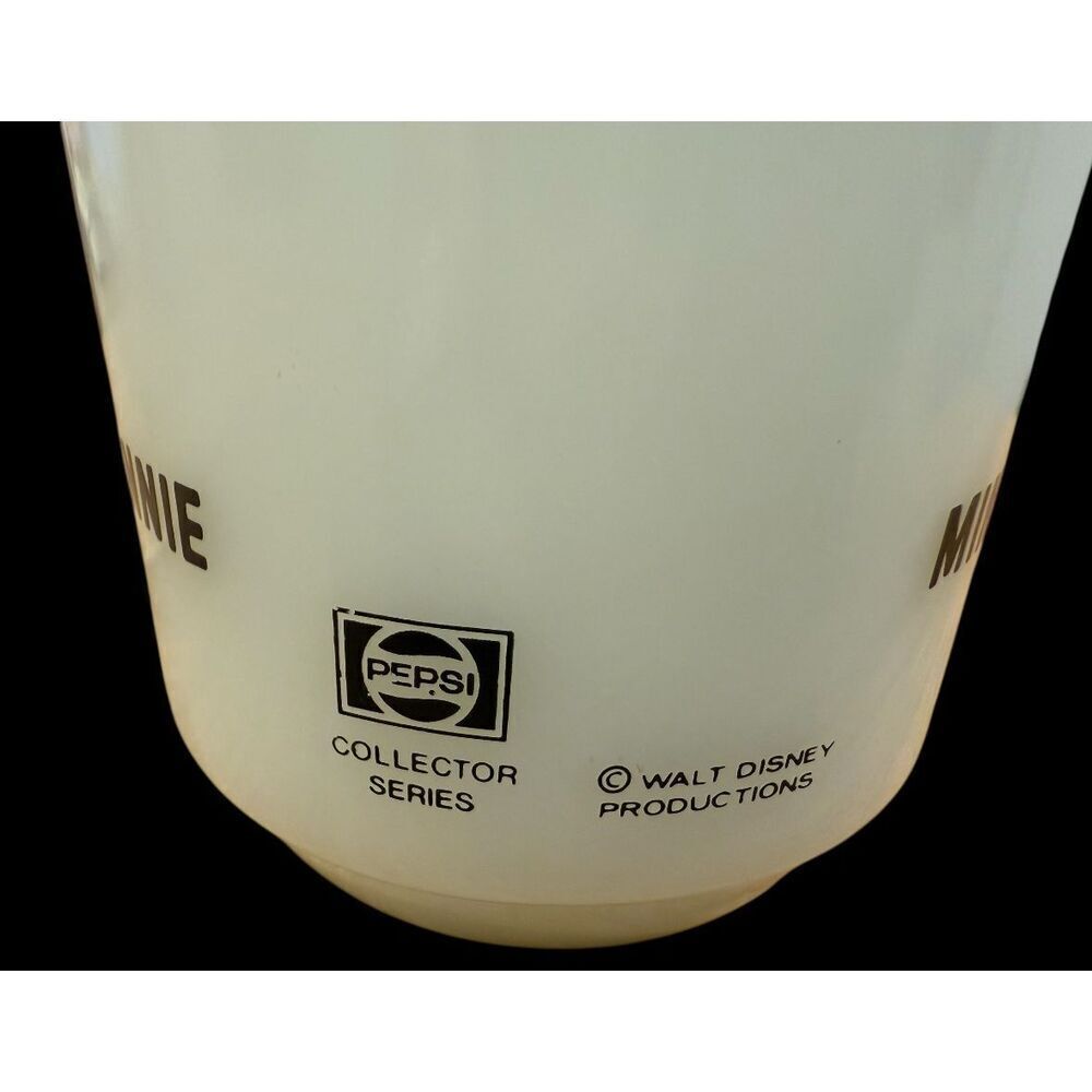 Vintage Pepsi/Disney Collab Minnie Mouse Milk Glass Mug 1970’s - Picture 5 of 7